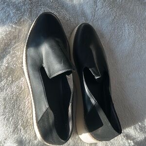 Comfortable summer shoes